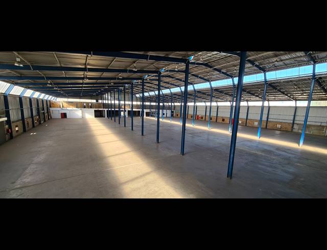 9,000M² WAREHOUSE TO LET IN MEADOWDALE
